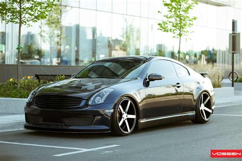7-liter V6 that growls with 330 horsepower and 270 pound-feet of torque (348 hp and 276 lb-ft in the IPL). . G34 infiniti
